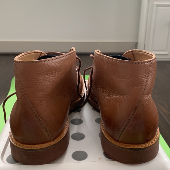 Clarks Boot - 1 inch Hell Height with Premium Leather and Lace-up closure - Picture 4 of 6